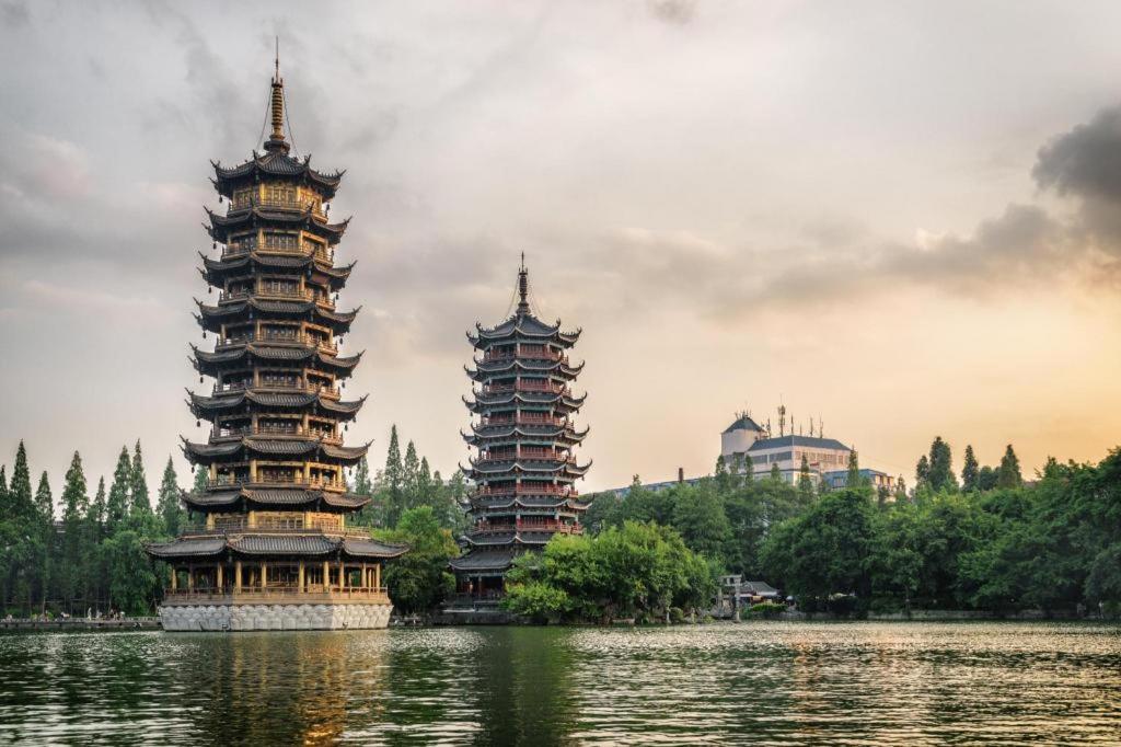 Guilin Lotus Hotel מראה חיצוני תמונה